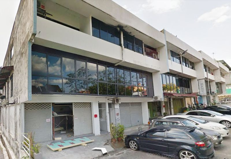 3 Storey Shop Cheap For Sale, Taman Pinggiran Ukay, Ulu Kelang, Ampang