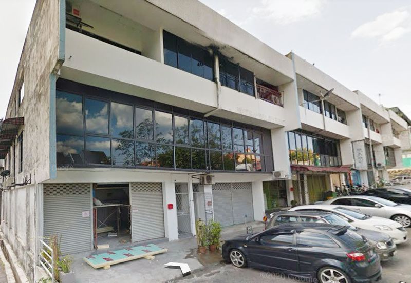 3 Storey Shop Cheap For Sale, Taman Pinggiran Ukay, Ulu Kelang, Ampang