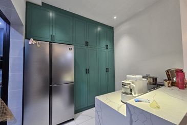 Bandar Tun Hussein Onn