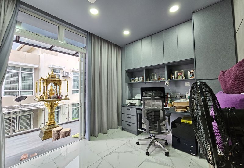 Bandar Tun Hussein Onn