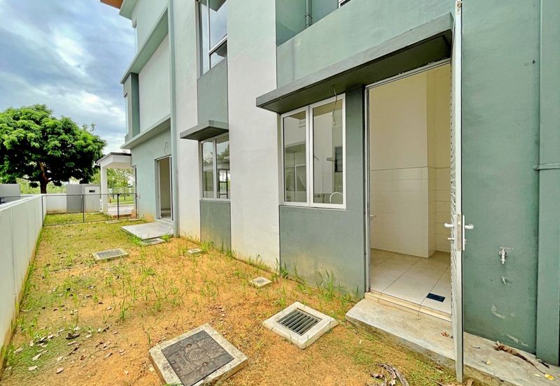 Parkfield Residences, Tropicana Heights