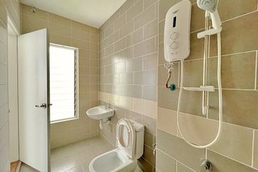 Parkfield Residences, Tropicana Heights