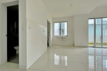 Parkfield Residences, Tropicana Heights