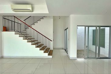 Parkfield Residences, Tropicana Heights