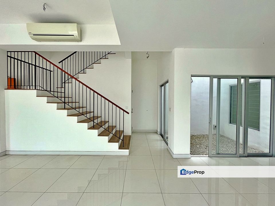 3 sty Semi-D Cluster Cheap For Sale @ Parkfield Residences, Kajang, Selangor, Kajang