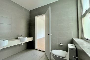 Parkfield Residences, Tropicana Heights