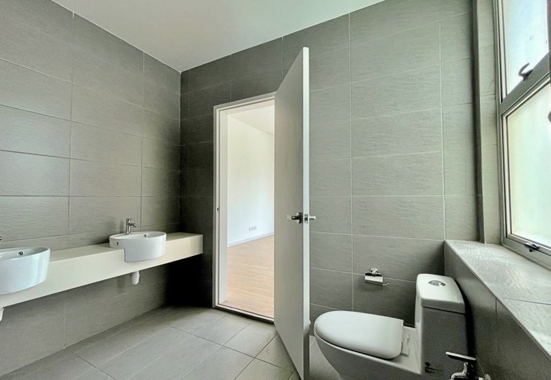 Parkfield Residences, Tropicana Heights