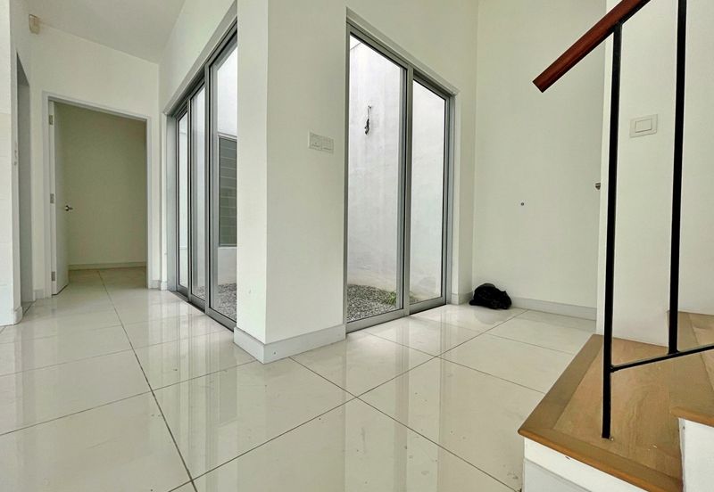 Parkfield Residences, Tropicana Heights