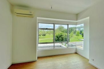 Parkfield Residences, Tropicana Heights