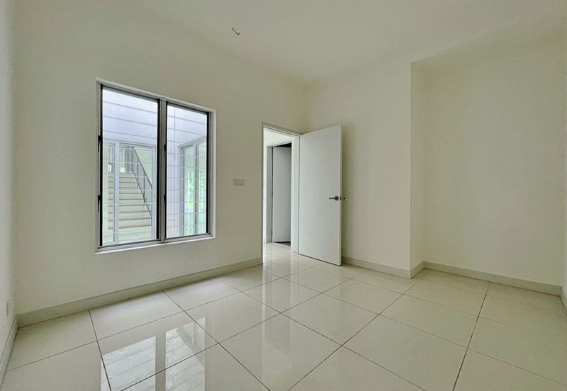 Parkfield Residences, Tropicana Heights