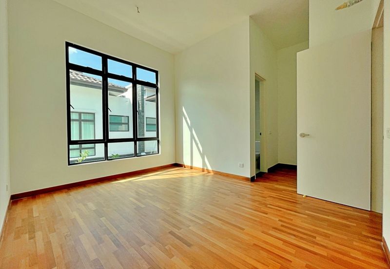 Tenderfields @ Eco Majestic