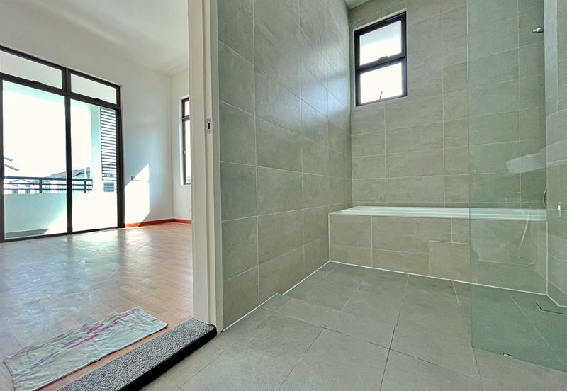 Tenderfields @ Eco Majestic