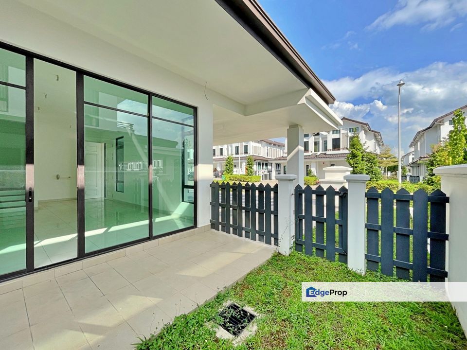 Semi-D Cluster House @ Tenderfields, Eco Majestic Semenyih , Selangor, Semenyih