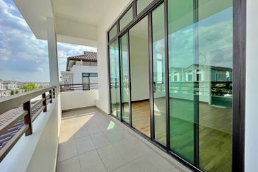 Tenderfields @ Eco Majestic