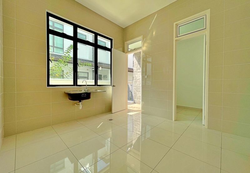 Tenderfields @ Eco Majestic