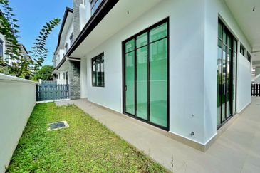 Tenderfields @ Eco Majestic