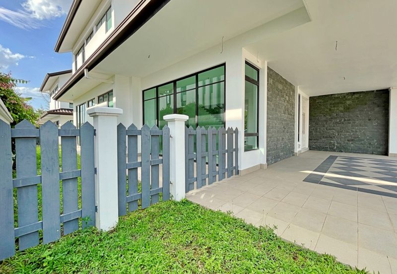 Tenderfields @ Eco Majestic