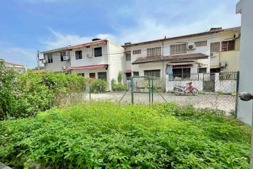 Desa Bunga Raya, Kajang