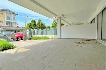 Desa Bunga Raya, Kajang