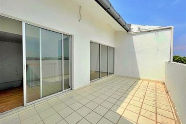 Desa Bunga Raya, Kajang