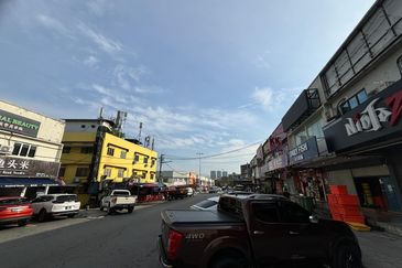 Taman Cheras (Formerly Yulek Heights)