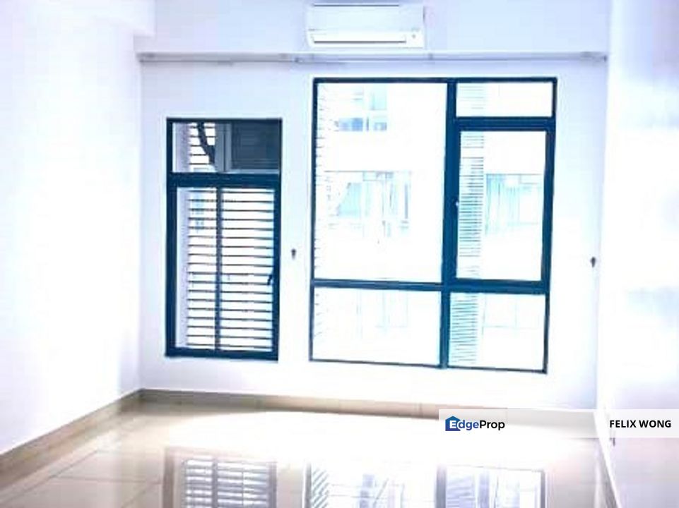 Very Cheap Paramount Utropolis 1066sf 2 Carpark Glenmarie Near Lrt Kdu, Selangor, Glenmarie