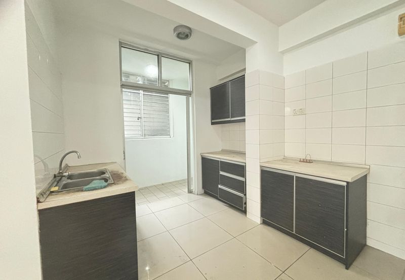 Midfields Condominium