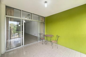 Midfields Condominium