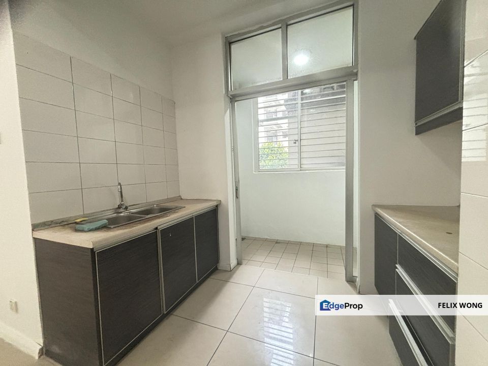 Below market 60k, best invest, sungai besi kuchai lama Kuala Lumpur, Kuala Lumpur, Salak Selatan