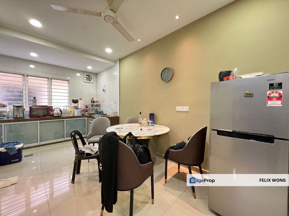 Super Nice, facing field, 2 Storey House, USJ Subang Jaya Taipan, Selangor, Subang Jaya