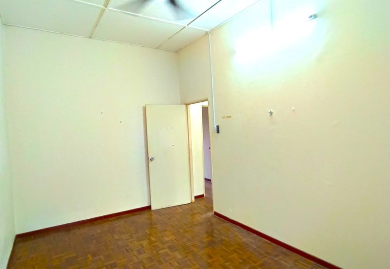 Taman O.U.G Double Storey Terrace House Old Klang Road Kuchai Lama