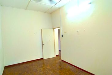 Taman O.U.G Double Storey Terrace House Old Klang Road Kuchai Lama