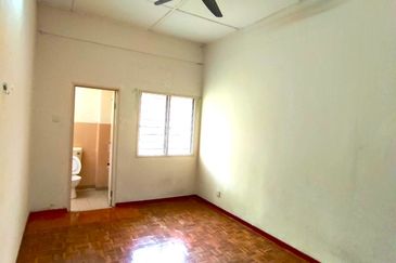 Taman O.U.G Double Storey Terrace House Old Klang Road Kuchai Lama
