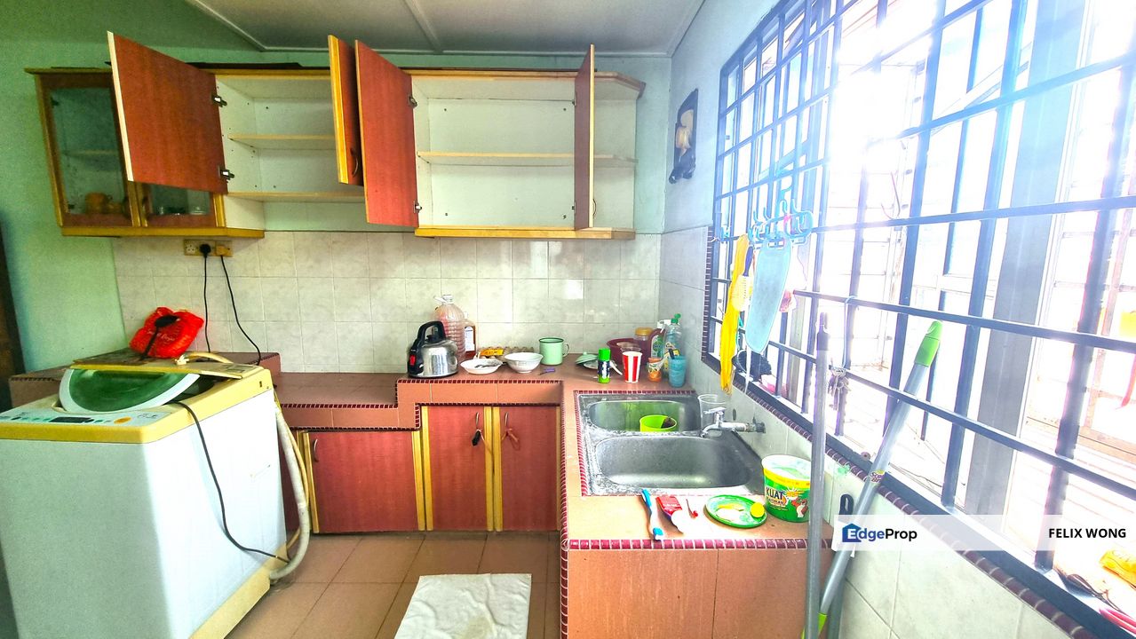 Super Cheap, 1 Storey House Good Condition, Taman Bukit Anggerik, Selangor, Cheras