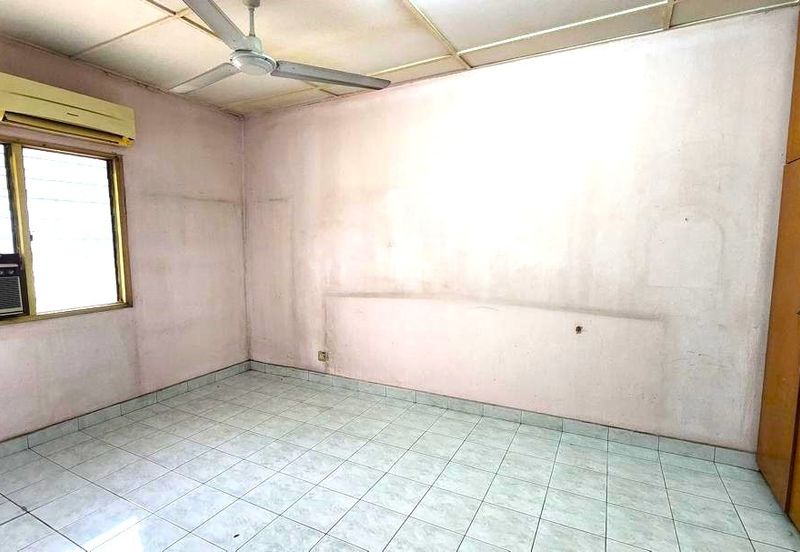 Taman O.U.G Double Storey Terrace House Old Klang Road Kuchai Lama