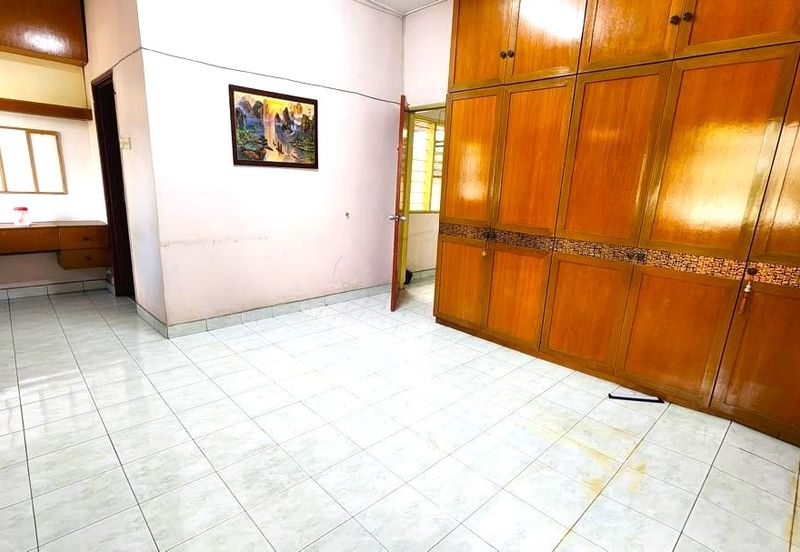 Taman O.U.G Double Storey Terrace House Old Klang Road Kuchai Lama