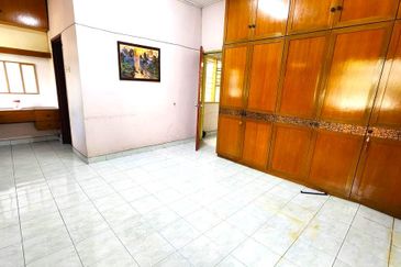 Taman O.U.G Double Storey Terrace House Old Klang Road Kuchai Lama