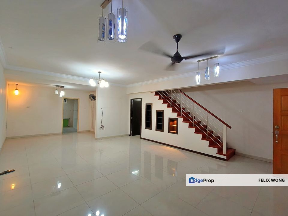 Super Cheap 3 Storey House Fully Renovated, Taman Bukit Segar, Cheras, Selangor, Cheras