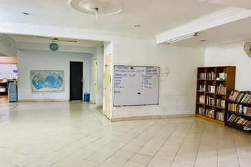 2 storey Corner House @ Kota Kemuning Shah Alam