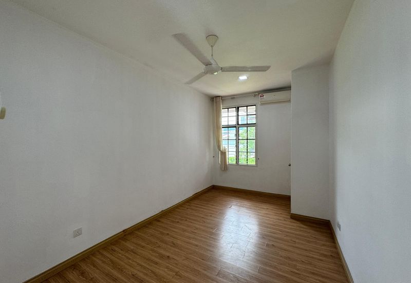 Jalan Bandar Kinrara 1/15