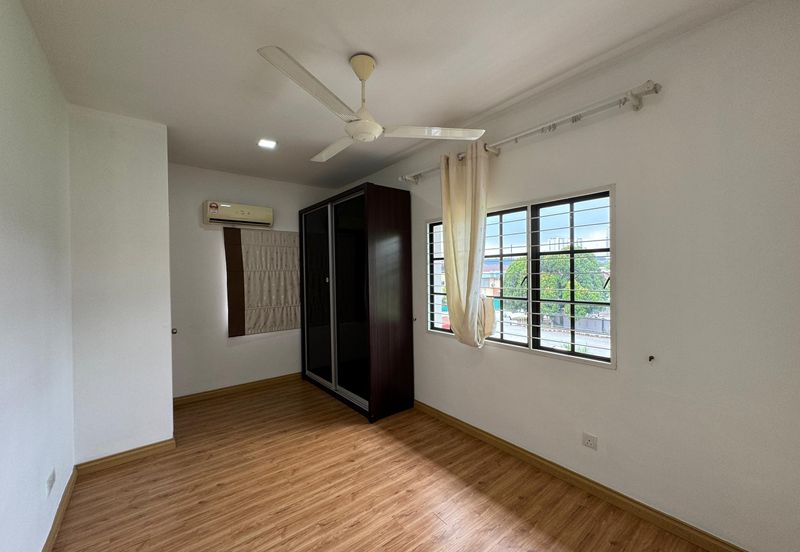 Jalan Bandar Kinrara 1/15