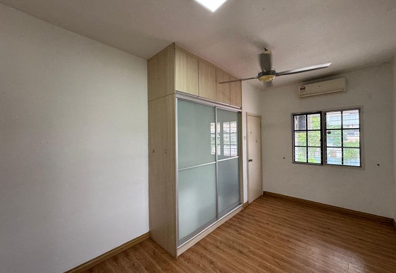 Jalan Bandar Kinrara 1/15