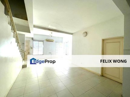 Super Cheap, Renovated Town House For Sale D Alpinia Puchong, Selangor, Puchong