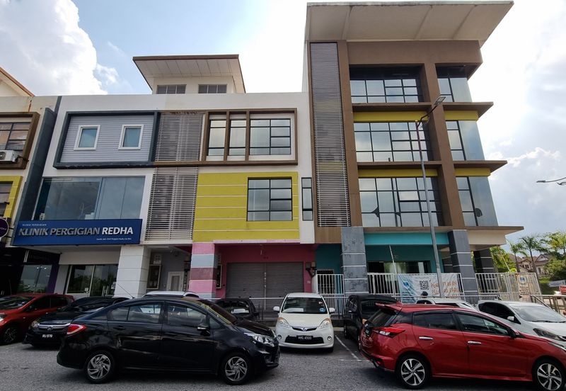 Bandar Tun Hussein Onn