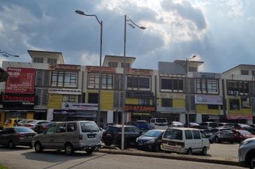 Bandar Tun Hussein Onn