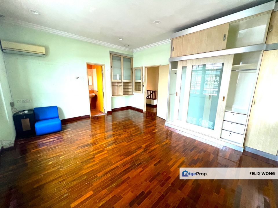 Taman OUG, Taman Yarl 2 Storey Superlink House with extra land, Kuala Lumpur, Taman OUG