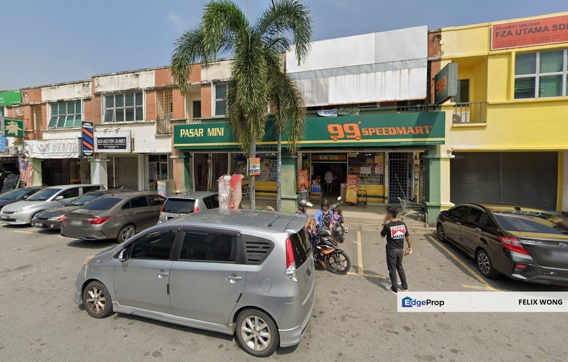3 Storey Endlot Shop @ Taman Balakong Jaya, Selangor, Balakong