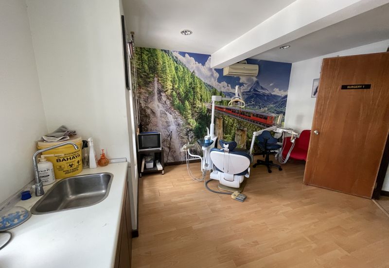 Taipan Business Centre, USJ 10