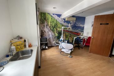 Taipan Business Centre, USJ 10