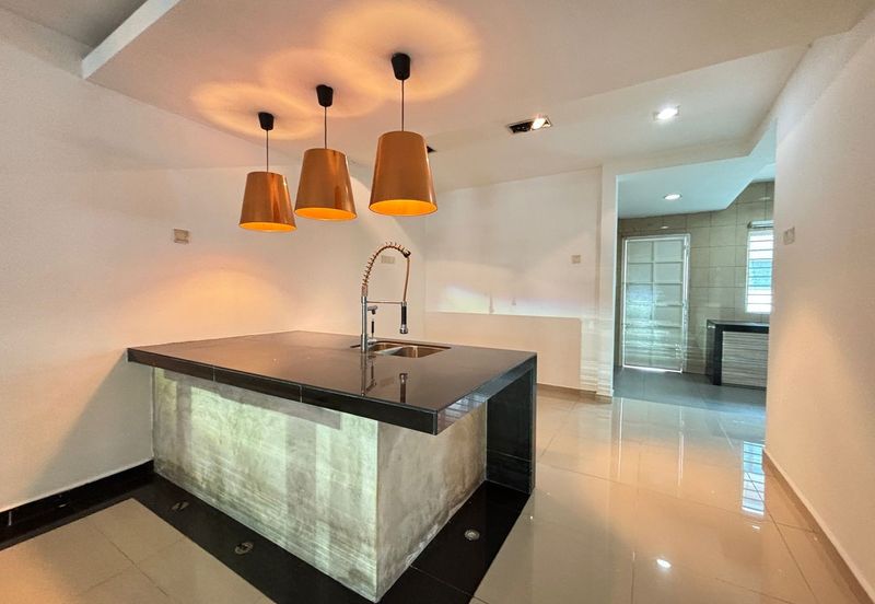 Overseas Union Garden